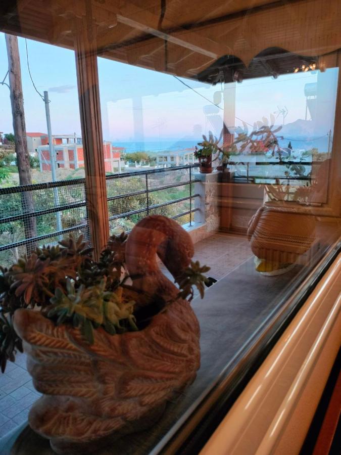Adam'S Holiday House 2019 Karianí エクステリア 写真