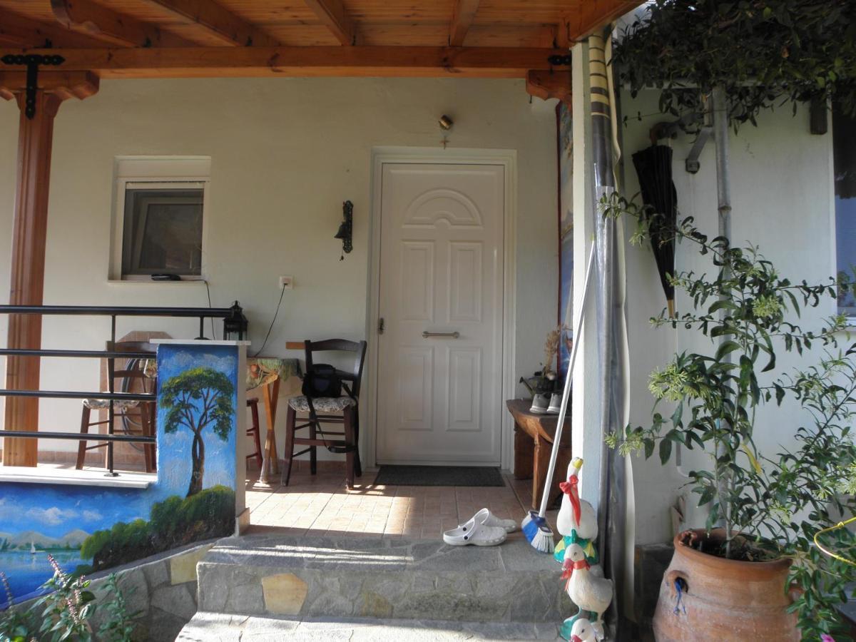 Adam'S Holiday House 2019 Karianí エクステリア 写真